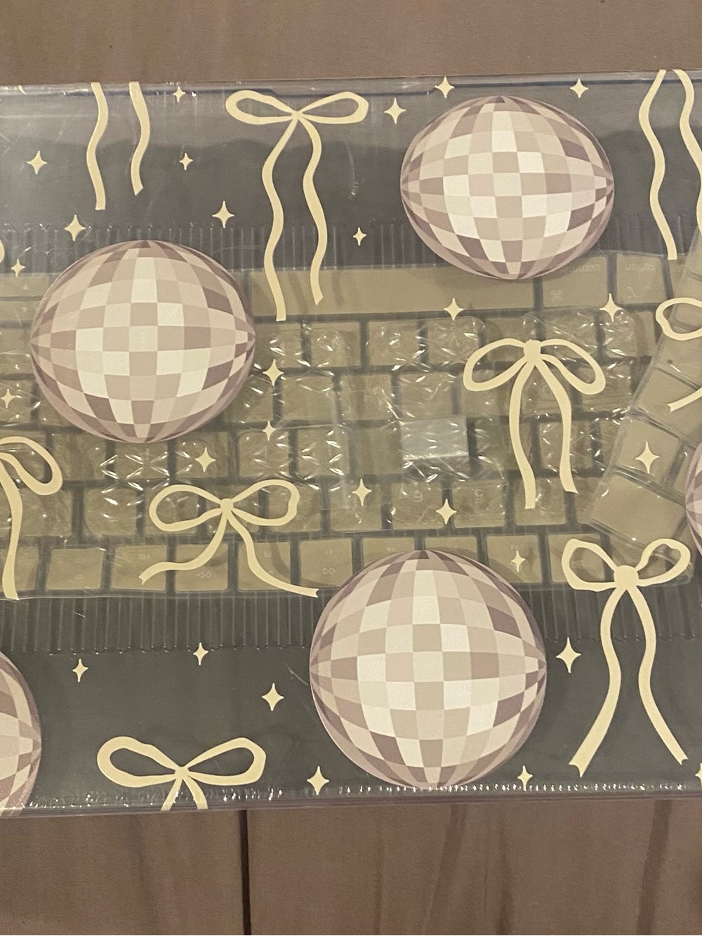 mac book 13 inchLaptop Keyboard Cover - Beige Ornament Print